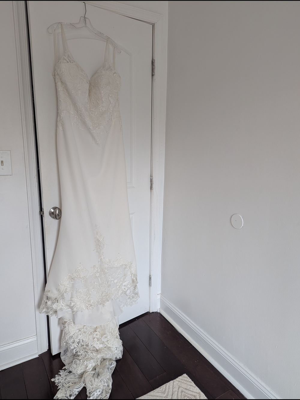 NWT Ivory Beaded Lace-Trim Wedding Gown